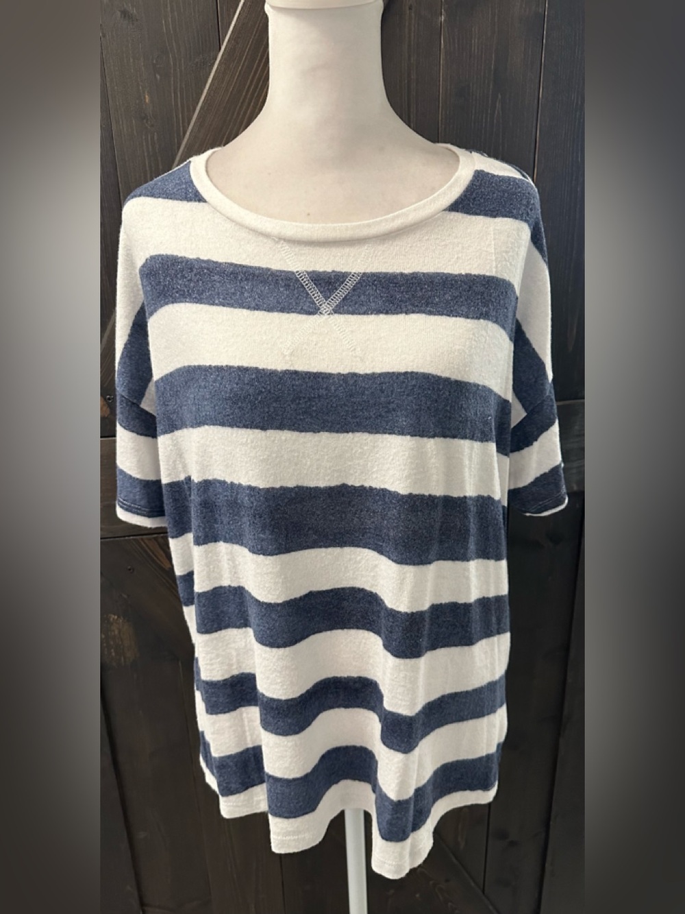 bobeau Navy and White Striped Short-Sleeve Tee - Size XL